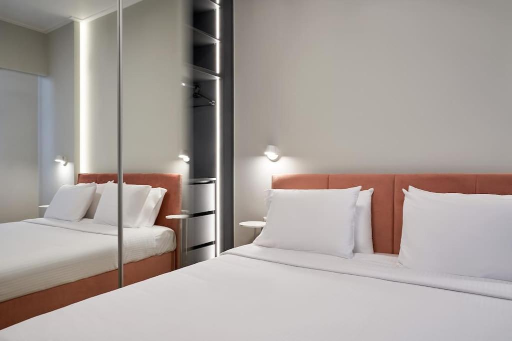 Little Gem: Modern Urban Retreat Atenas Exterior foto