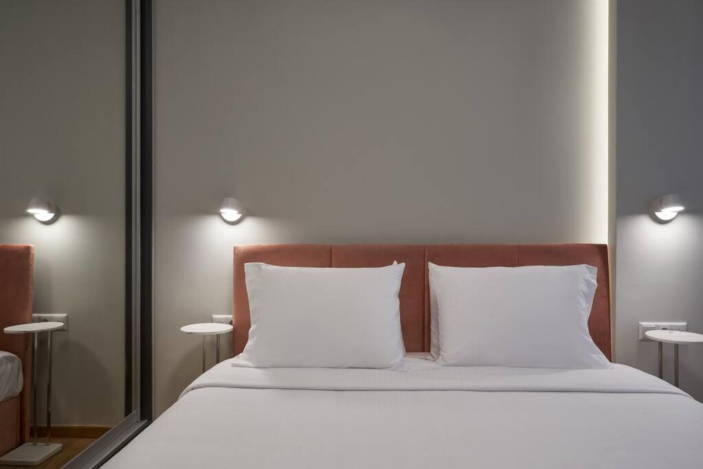 Little Gem: Modern Urban Retreat Atenas Exterior foto
