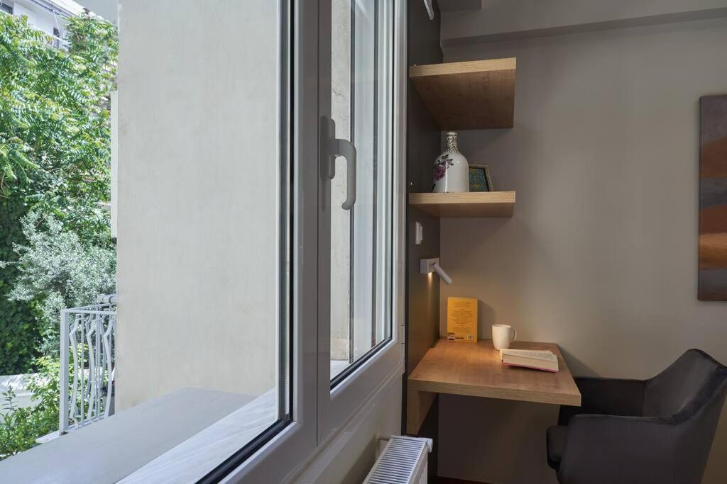 Little Gem: Modern Urban Retreat Atenas Exterior foto
